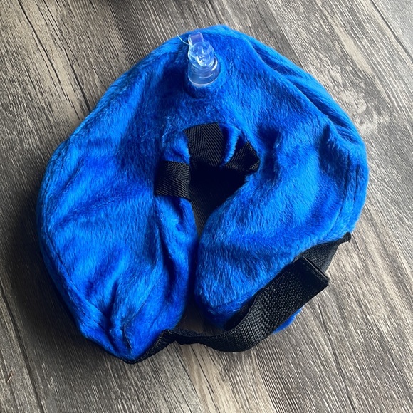 Small Inflatable E-Collar for Pets - Picture 2 of 4